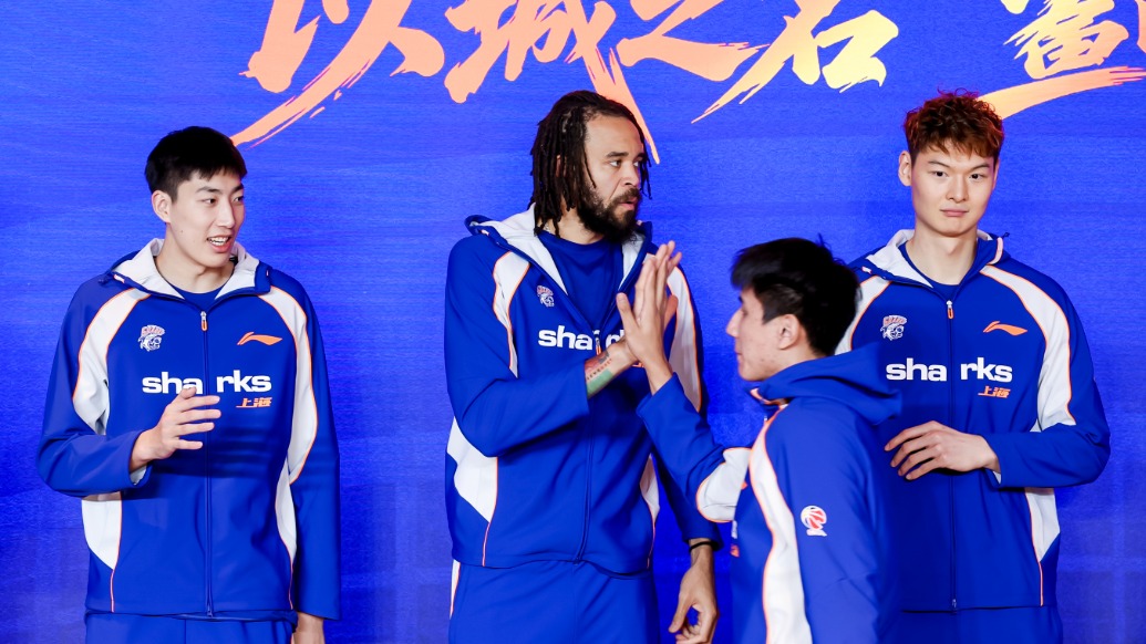 期待满满！拉塞尔、麦基加入，李弘权盼外援与球队尽快磨合
