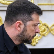 乌克兰指责美国帮俄罗斯：星链突然被限速、没收到导弹预警