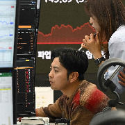 日韩股指早盘大幅下挫：韩国综指重挫逾7%，日经225跌超4%