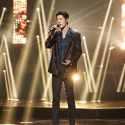 媒体评明星演唱会现天价黄牛票：理智追星抵制门票溢价乱象