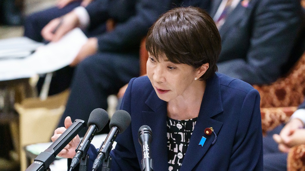 “和男首相比，我得化妆……”高市早苗在日本国会吐苦水，网友：莫名其妙