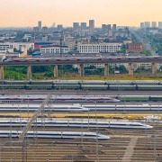 铁路车次编排将调整，更高时速动车组新增X字头