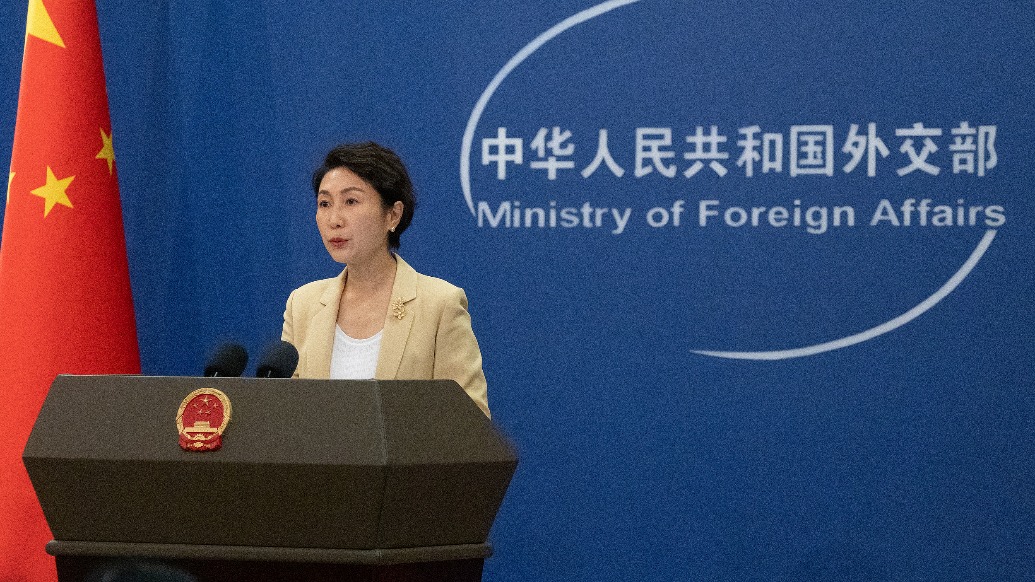 外交部：在历史和法理问题上，日本政客都需要补补课