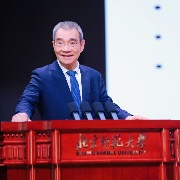 林毅夫：按照比较优势发展的制度前提是有效市场与有为政府，产业政策是不可或缺的工具