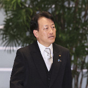 高市内阁又一名大臣参拜靖国神社