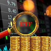 多只核心宽基ETF尾盘显著放量，单只科创50ETF成交额突破百亿大关