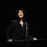 上海国际艺术节每日一聊｜北京人艺这版《哈姆雷特》为何选郑云龙？