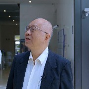 丘成桐的硬核浪漫：开车穿越美国去结婚，顺便攻克世界级猜想