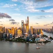 观察｜四组画面，照见大城韧性与活力