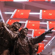 人民日报任仲平：在新长征路上阔步前行——写在长征胜利90周年之际