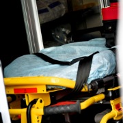 马上评｜施救顾客反被索赔46万？“好人条款”为善意撑腰