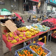 西安“阿达西”附近水果店老板改账号名开启直播