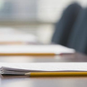 国常会：研究统筹人口与经济社会发展有关工作