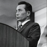 历史上的今天｜1979年10月26日，韩国总统朴正熙遇刺身亡