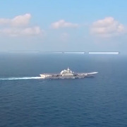 辽宁舰编队远海训练细节首度披露：歼-15拦截驱离日P-3C反潜机