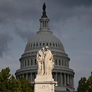 美国中期选举｜ 民主党多线发力争夺参议院多数席位