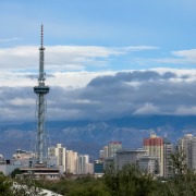 新疆前三季度GDP同比增长4.2%，增速较上半年加快