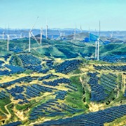 我国风光发电累计装机突破20亿千瓦，占全球新能源总装机半壁江山