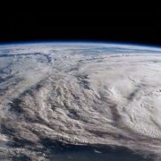 中方发布加强外空治理立场文件传递何种信号？