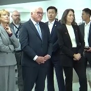 视频丨德国总统施泰因迈尔访华首站安徽，体验智驾电动汽车