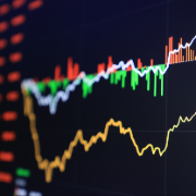 应对A股超调，部分年金、保险、公募基金等机构近日加大买入力度