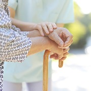 上海健康播报｜脑卒中患者治疗出院后，如何降低复发风险？