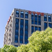 东方财富证券董事长郑立坤辞任，总经理戴彦代行职责