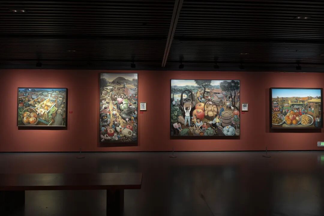 用油画里的写实与奇幻，回望家园“野草滩”