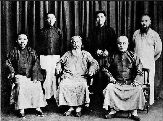 他们是张大千与方闻的老师，曾熙李瑞清李健联展上海