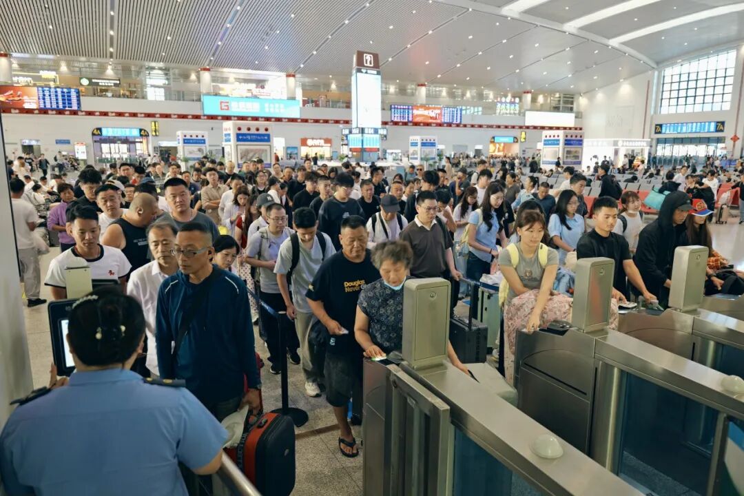 长三角铁路今日预计发送338万人次，这些方向仍有余票