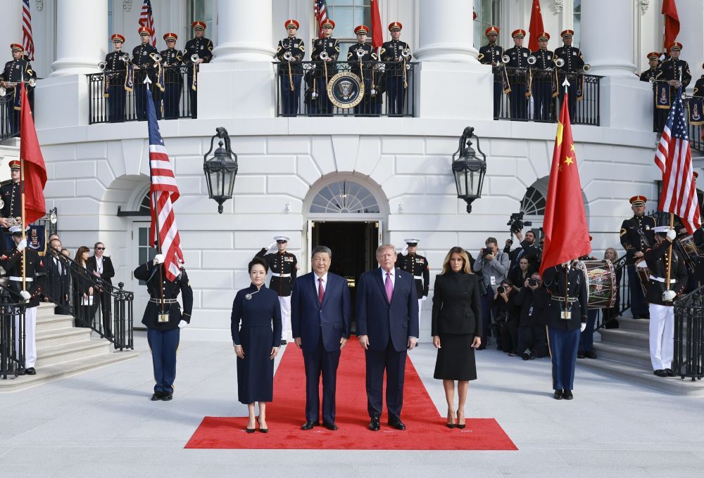 习近平出席美国总统特朗普在白宫举行的欢迎仪式