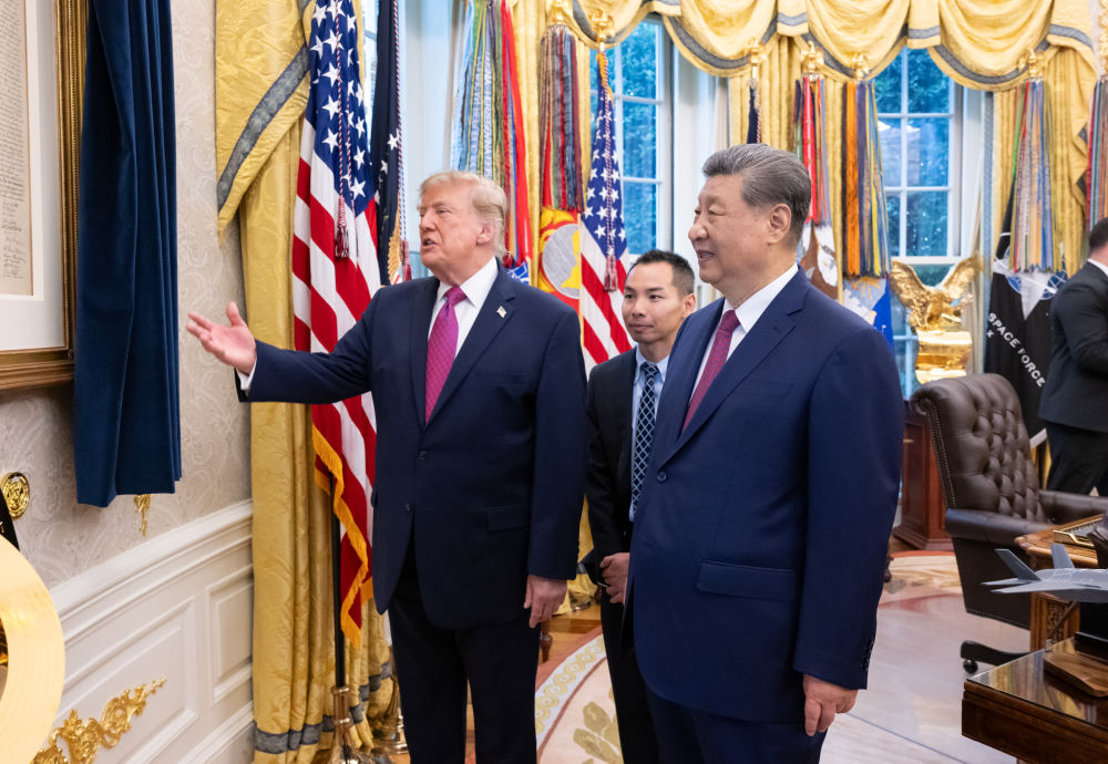 图讯｜习近平同美国总统特朗普小范围交流