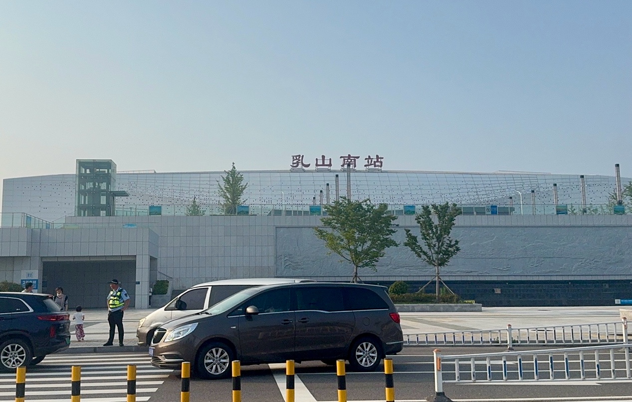 奔赴“县”场｜天南地北的孩子们，都回来了