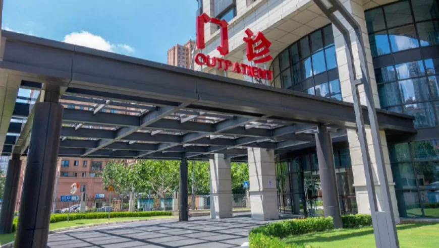夜班医生不在岗迎检被通报，患者投诉医院为了领导检查清场！三甲主任医师：部分检查形式主义令人头疼，62.7%的医务人员认为迎检负担重