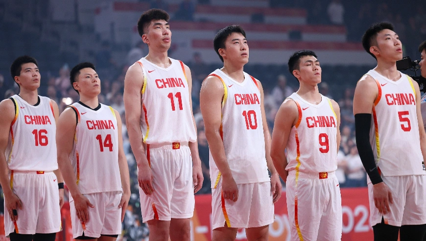 亚运男篮半决赛：日本vs中国 急需复苏！中国队首节落后13分