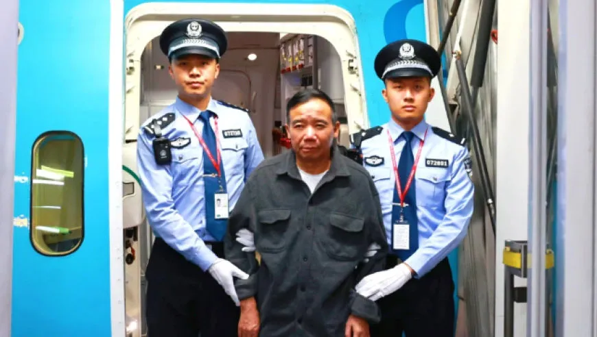 “红通人员”曾能贵被引渡回国