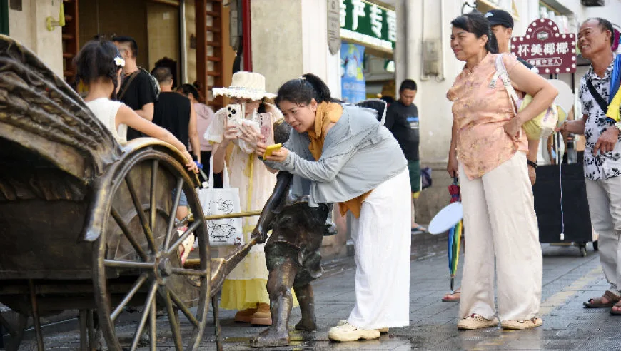 十一游客流行“跳城游”，“多城串游”火了