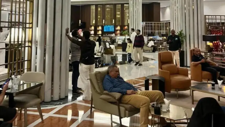 中国旅客亲历利雅得机场航站楼遇袭：“爆炸点距我不到五百米” 使馆：尚无中国公民伤亡报告