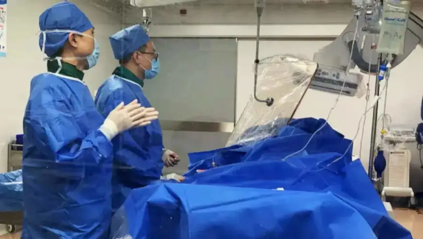 走着走着突然僵住，说不出话！48岁男子连遇离奇“点穴”，医生：这种病平均4人中就有1个，只是大部分人终身没有症状