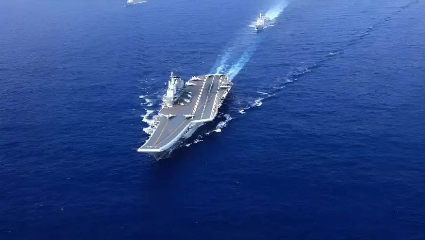 菲律宾军舰“跟踪”辽宁舰？全世界都笑了