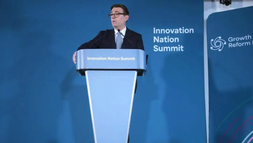 关于“脱欧”，英国首相罕见怪起了俄罗斯