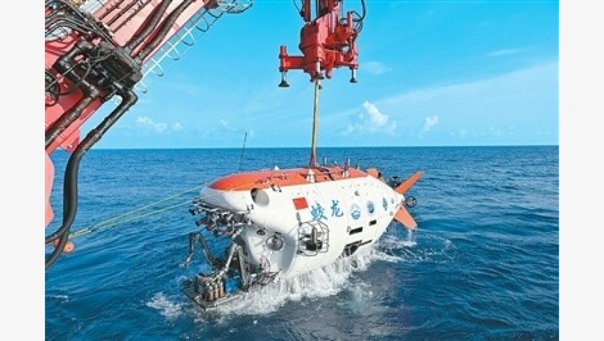 “蛟龙”号顺利完成7000米级海试