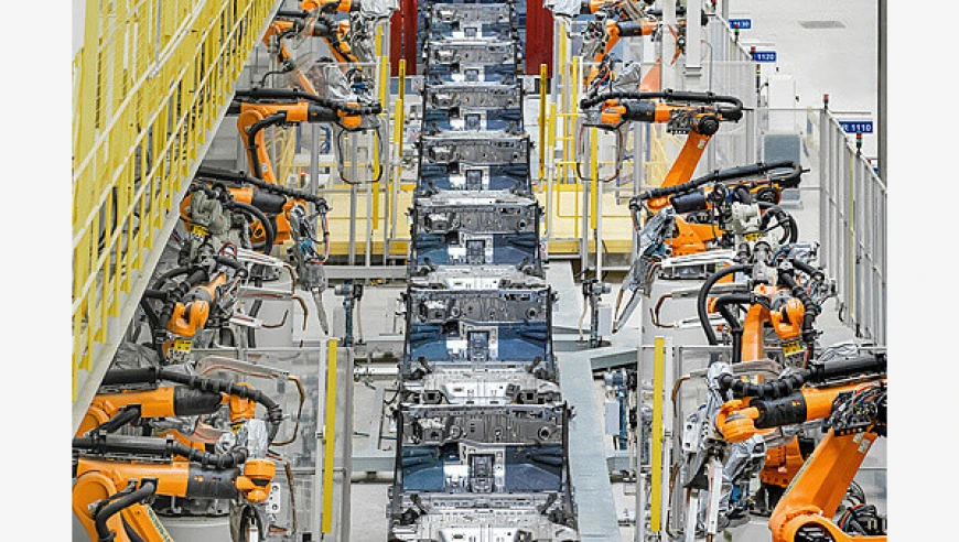 今年前8个月全国工业销售收入同比增长7.3%
