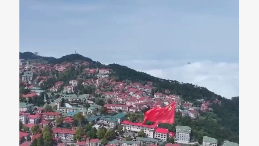 视频丨这抹中国红太亮眼！多地花式迎国庆