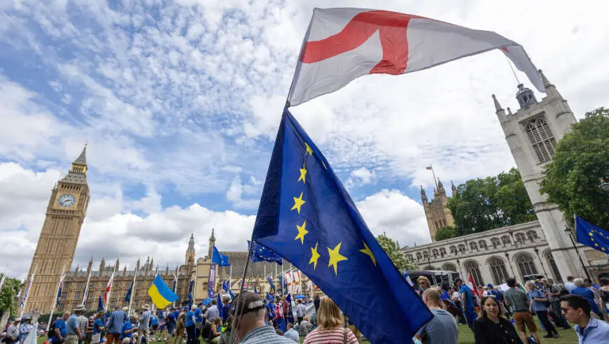 民调显示近半数英国选民支持重返欧盟，欧洲三国“亮绿灯”