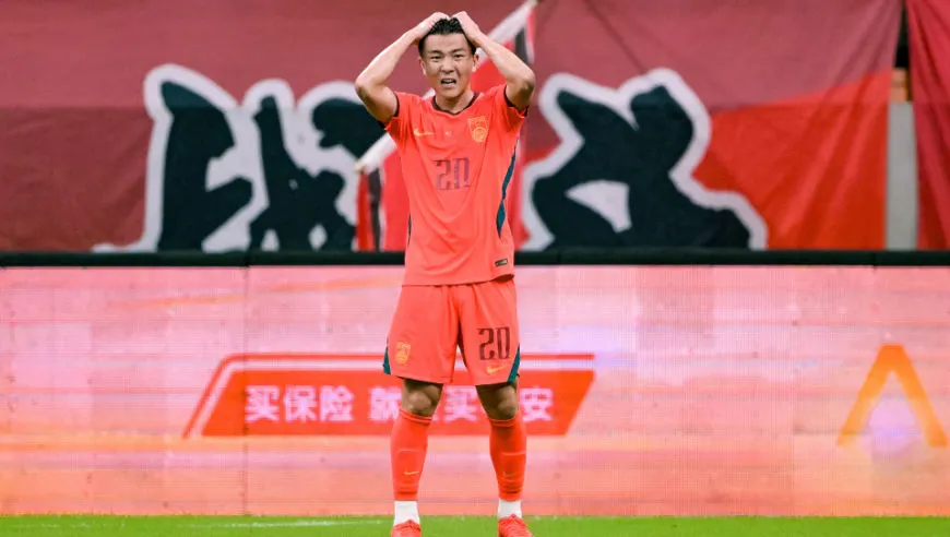国足0-5遭连败！队史首负巴勒斯坦 4次失误送礼 王上源+刘洋中柱