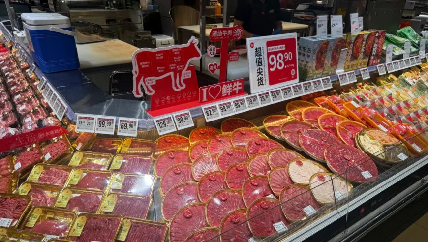 100元买不到三斤！这个十一，牛肉又贵了，买一斤的钱能买近四斤猪肉，创下两年来最高点