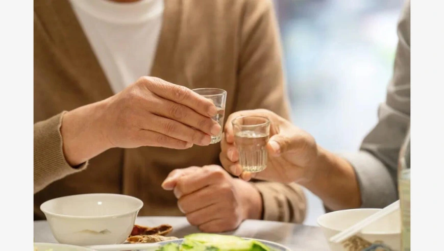 警惕“免费午餐”！抢着买单的“知心好友”竟是境外间谍