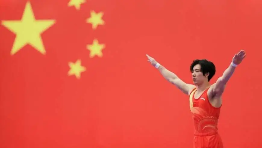 收割机！中国队110分钟连夺8金，张博恒开头、男子接力收尾