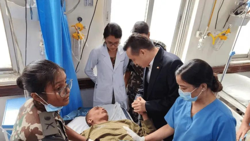 “我说你们都回来，往上爬，我们等救援”，尼泊尔获救中国公民陆海涛更多回忆曝光